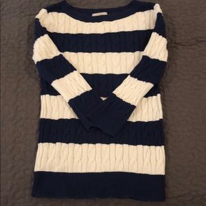 3/4 sleeve cable knit sweater